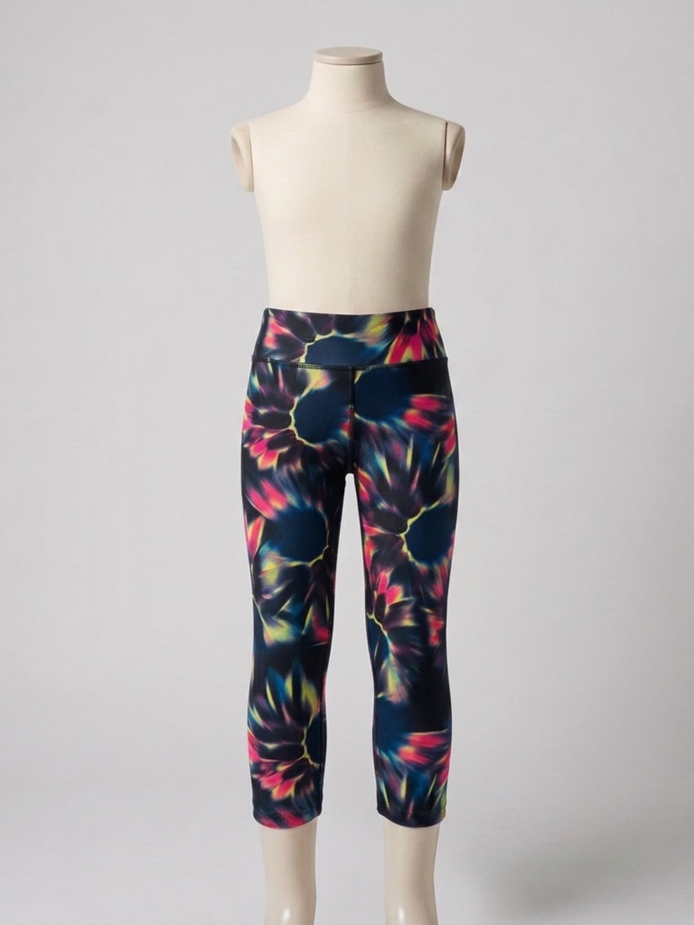 Reebok Kids Small Multicolor Tie-Dye Capri Athletic Leggings